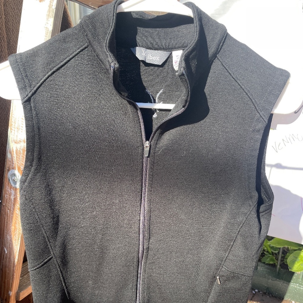 Ibex women’s vest (like new)